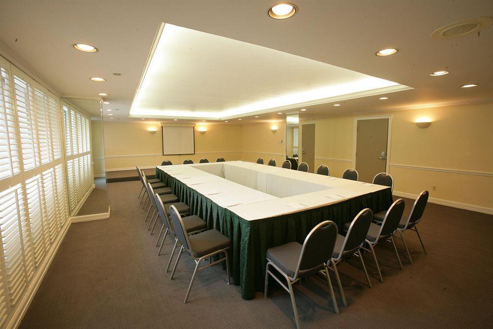 State Plaza Hotel
